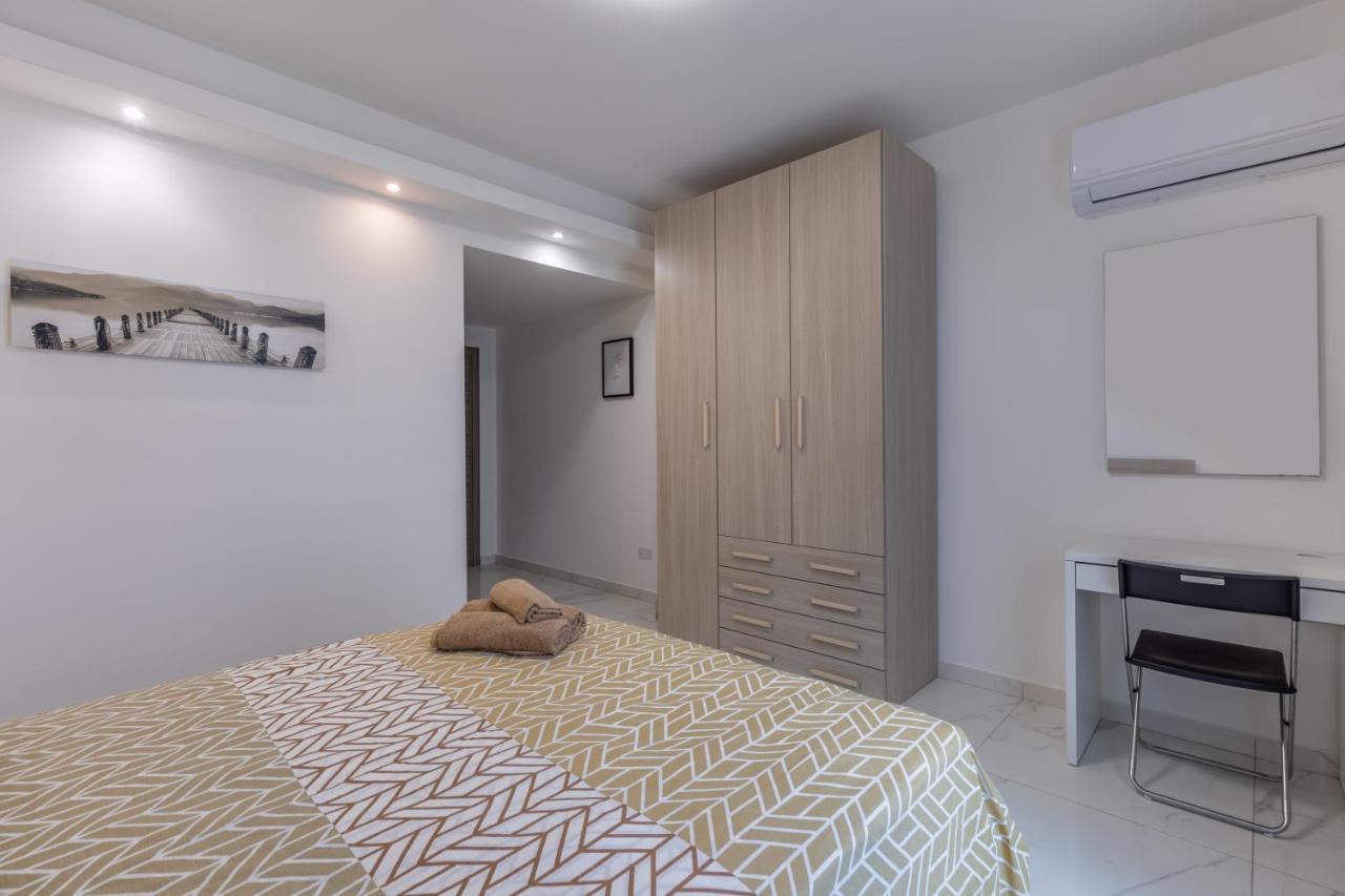 Terrace View-Stylish Two Bedrooms Fully Ac-Wifi Penthouse Msida Extérieur photo