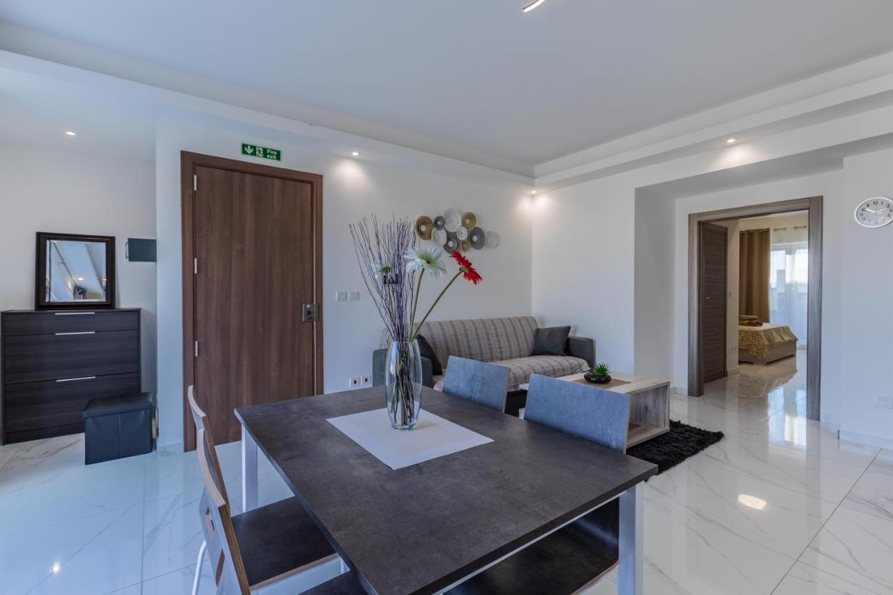 Terrace View-Stylish Two Bedrooms Fully Ac-Wifi Penthouse Msida Extérieur photo